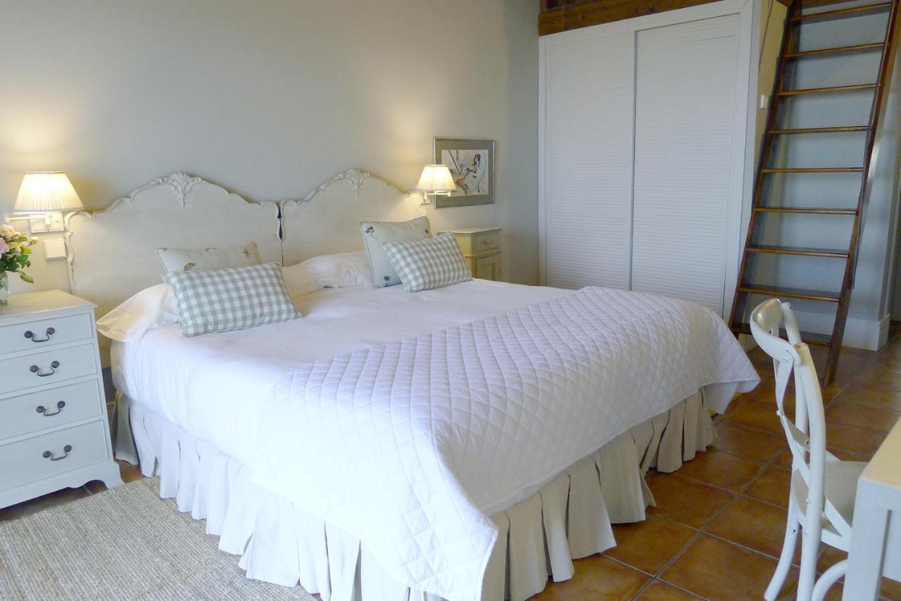 Lalisea Pension Talaveruela Buitenkant foto